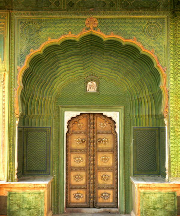 Beautiful Gold Door Backdrop for Maternity/Fashion